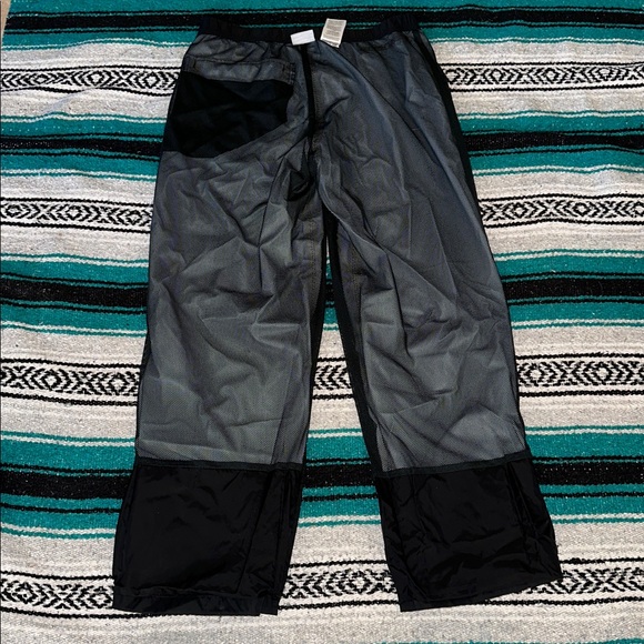 Columbia *NWOT* Women's Omni-Tech Rain Pants in Black - Picture 11 of 15